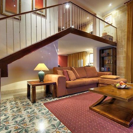Ax Palazzo Capua Hotel Sliema Bagian luar foto