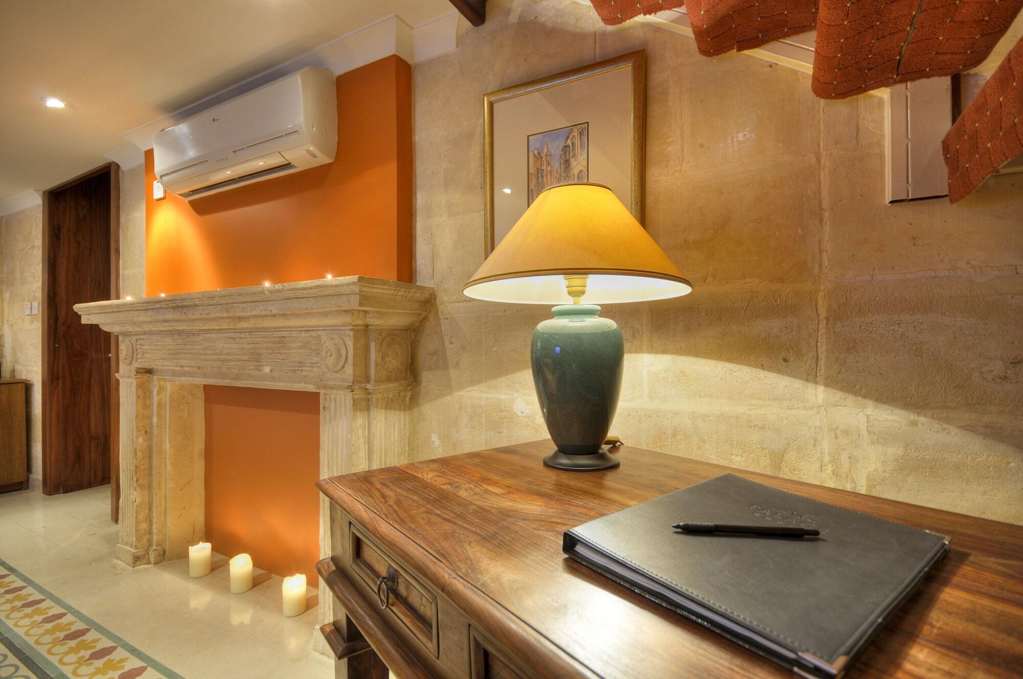 Ax Palazzo Capua Hotel Sliema Bagian luar foto